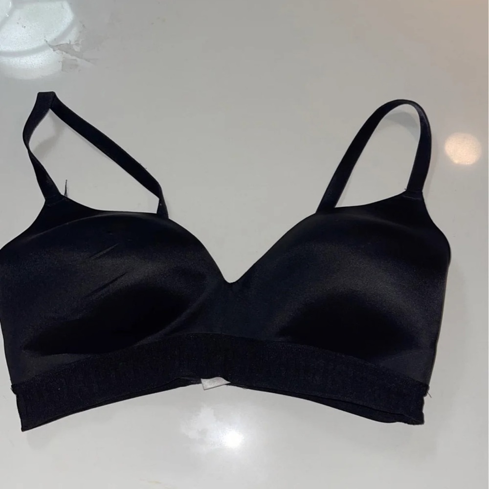 PINK Wear Everywhere Wireless Bra